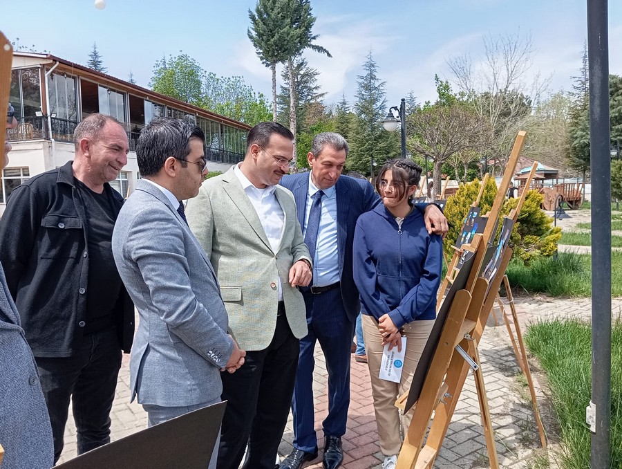 Kadrajımda Sivrice Fotoğraf Sergisi Düzenlendi